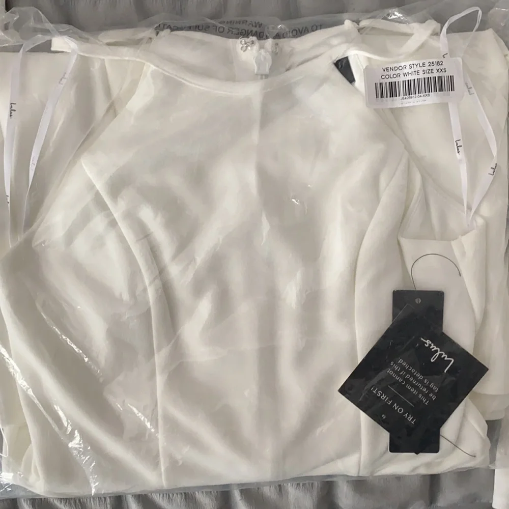 ✨ NWT! Lulu’s White Party Dress - Picture 5 of 5